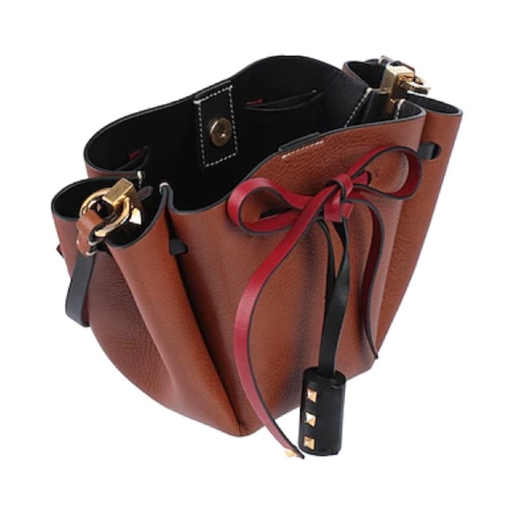 π Valentino Garavani Small Leather Rockstud Shoulder Bucket Bag or Crossbody - Picture 15 of 17
